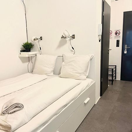 Studio Apartment By Hi5- Rottenbiller Apartment บูดาเปสต์ ภายนอก รูปภาพ