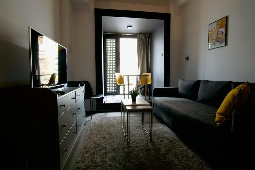 Studio Apartment By Hi5- Rottenbiller Apartment บูดาเปสต์ ภายนอก รูปภาพ
