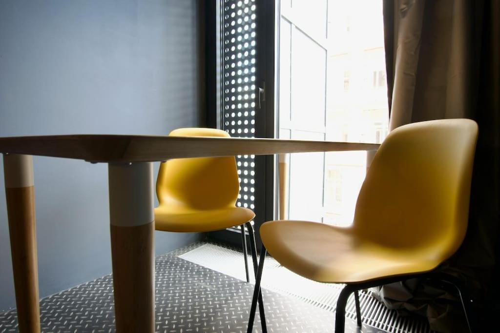 Studio Apartment By Hi5- Rottenbiller Apartment บูดาเปสต์ ภายนอก รูปภาพ
