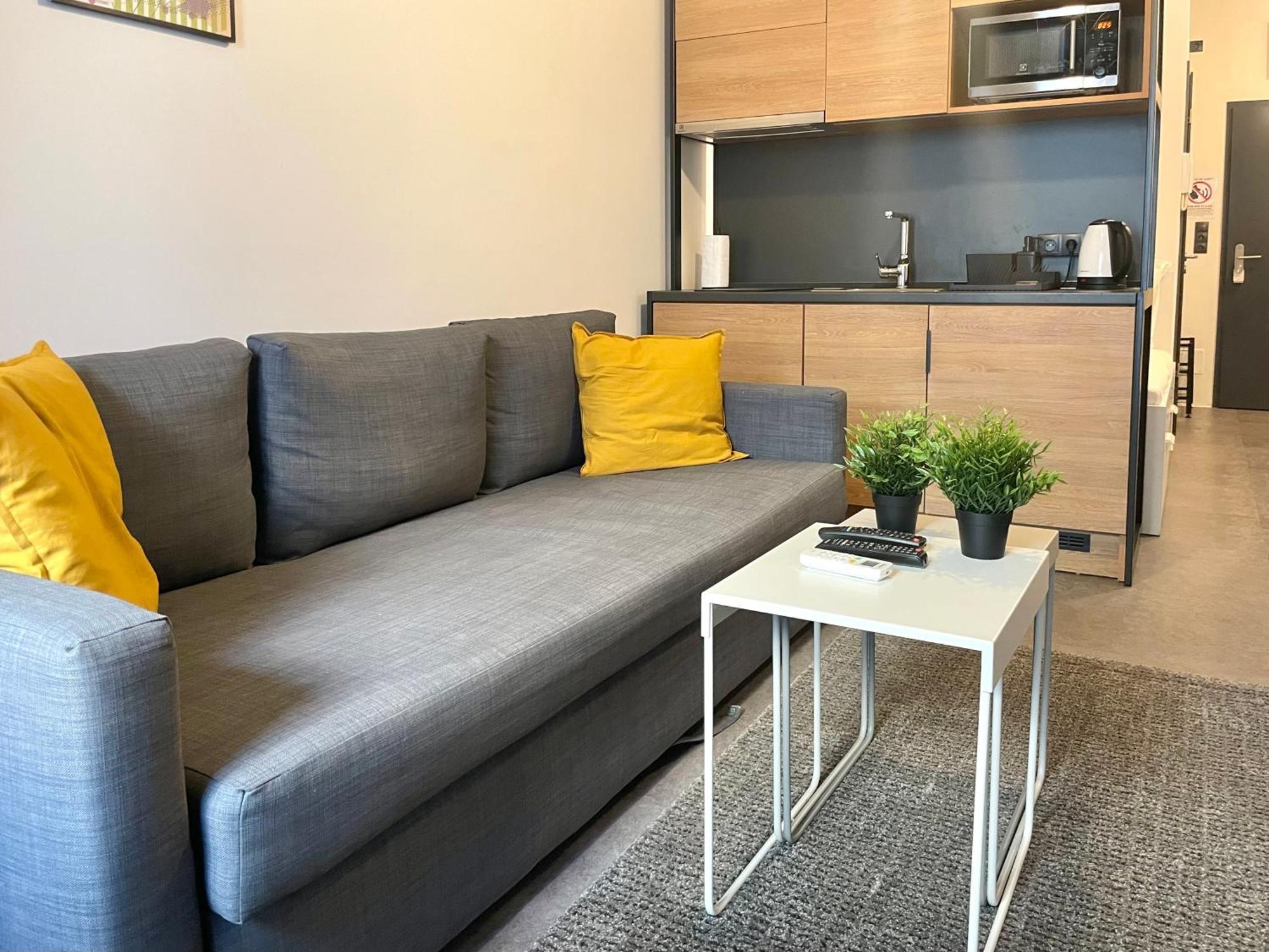 Studio Apartment By Hi5- Rottenbiller Apartment บูดาเปสต์ ภายนอก รูปภาพ